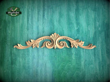 Load image into Gallery viewer, Baroque-Style Wood Applique with Curved Acanthus Leaves