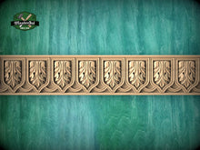 Load image into Gallery viewer, Gothic Flipping Moulding - Medieval Pattern, 40", 1 pc, Unpainted, Baguette, Carved decor