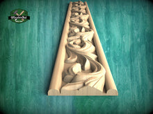 Load image into Gallery viewer, Flowing Line of Acanthus Foliage – Renaissance Acanthus Leaf Moulding, 40", 1 pc, Unpainted, Wooden Baguette, Furniture Moulding