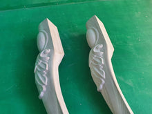 Load image into Gallery viewer, Beautiful Carved Cabriole Legs, Set 2pc, for the table, classic style legs, baroque legs