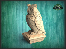 Load image into Gallery viewer, Owl Wooden Finial for Staircase Newel Post, Owl finial bed post, Owl statue of wood, Decorative Newel Post Cap Bird Face
