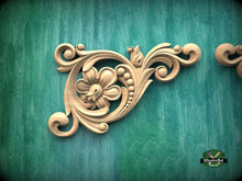 Load image into Gallery viewer, Corner Wooden Applique and Onlay for Furniture, Set of 2pc, decorative wood trim