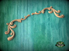 Load image into Gallery viewer, Decorative Corners of wood, Set of 2pc, decorative wood trim