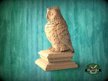 Load image into Gallery viewer, Owl #2 Wooden Finial for Staircase Newel Post, Owl finial bed post, Owl statue of wood, Decorative Newel Post Cap Bird Face