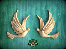 Load image into Gallery viewer, Pair of Doves Wooden Wall Decor, Unfinished Carved Birds, Wedding Doves, Symbol of Peace and Innocence,Pigeons, Holy Spirit Dove Church
