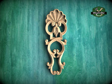 Load image into Gallery viewer, Classic Shell and Scroll Wooden Applique, Furniture Carving, Wood Onlay, 1pc, Unpainted