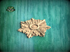 Personalized Acanthus Emblem Bloom — Noble Leaf Medallion
