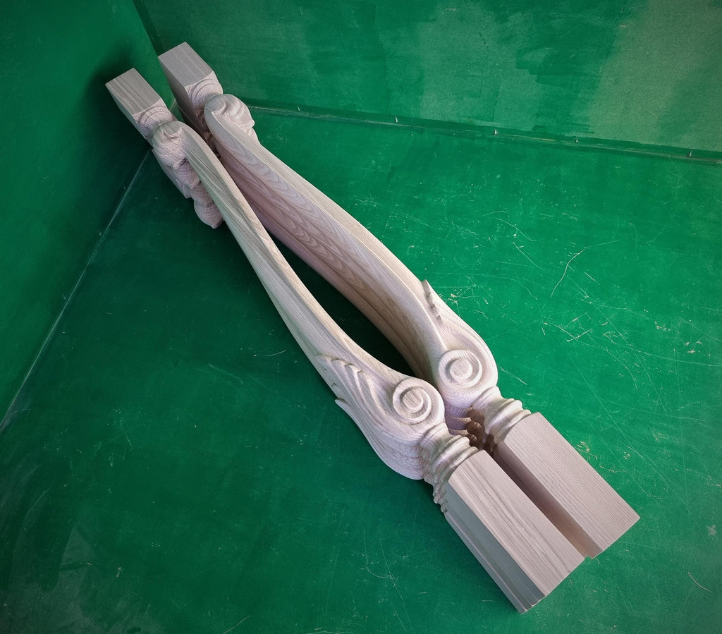 Carved newel post of wood, 1 piece, carved bannister of wood, stair columns Custom size wood balusters for stairs