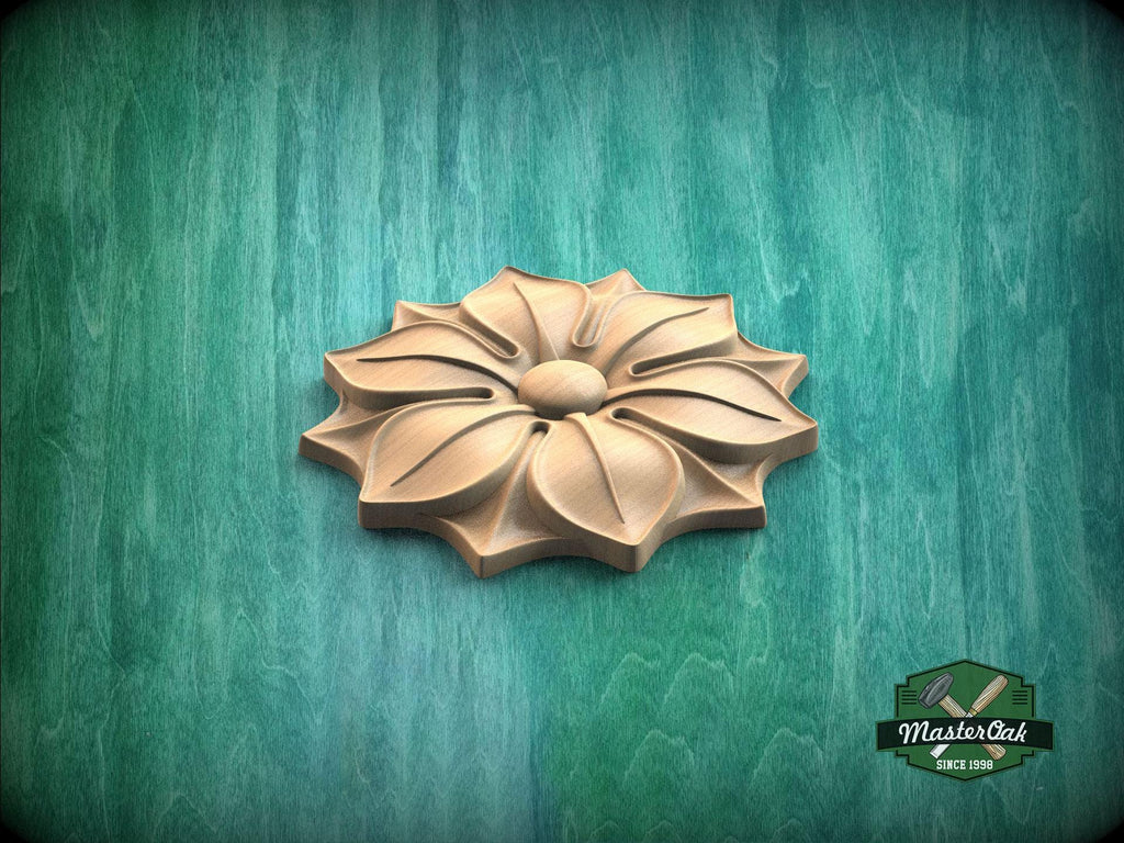 Wooden Rosette – Eight-Petal Floral Carving with Smooth Relief