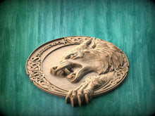 Load image into Gallery viewer, Custom order: round decor with a wolf image and an individual inscription, size 20×20 inches, one piece.
