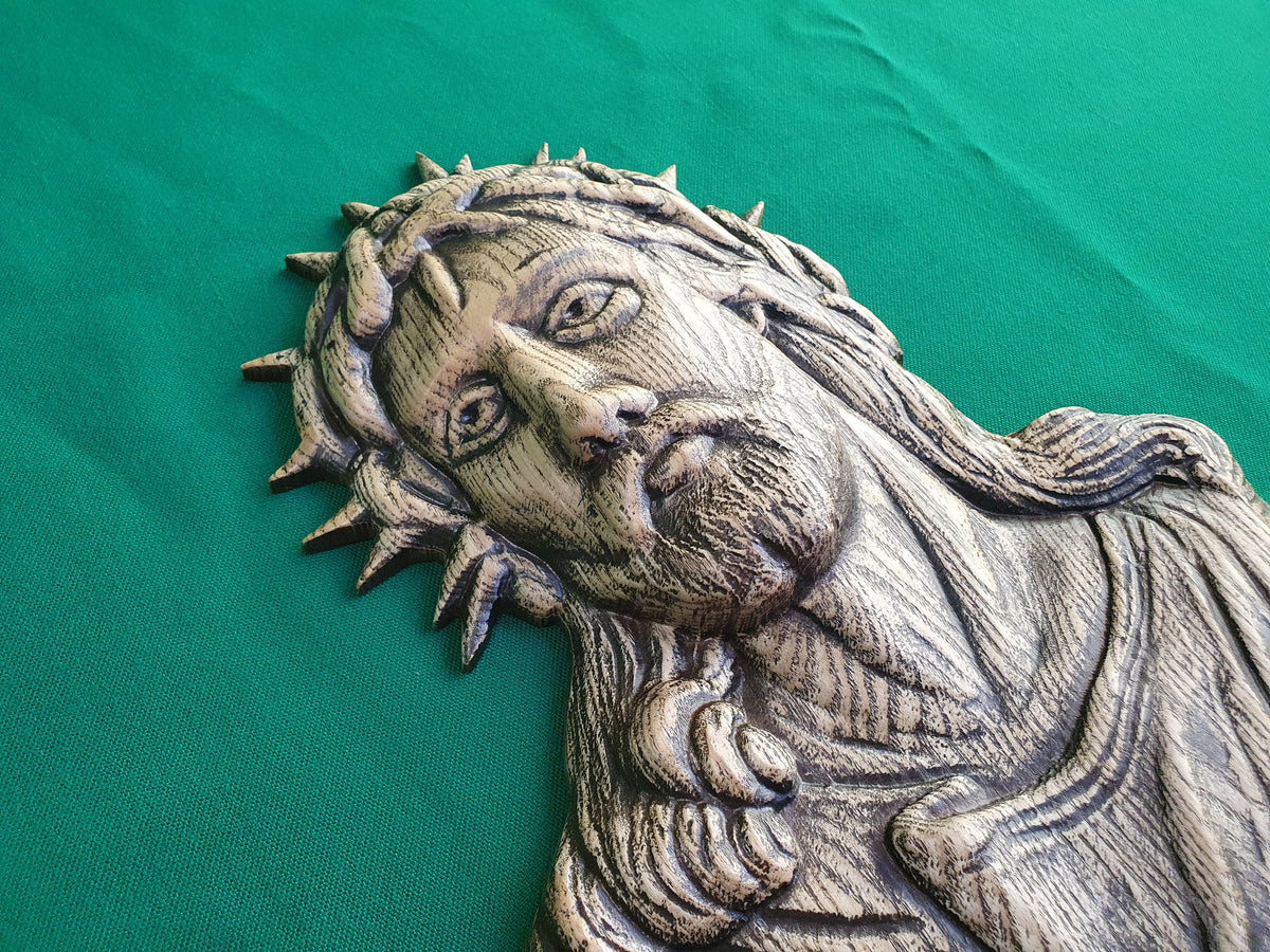 Jesus in a wreath,  wall hanging religion panno, home altar catholic