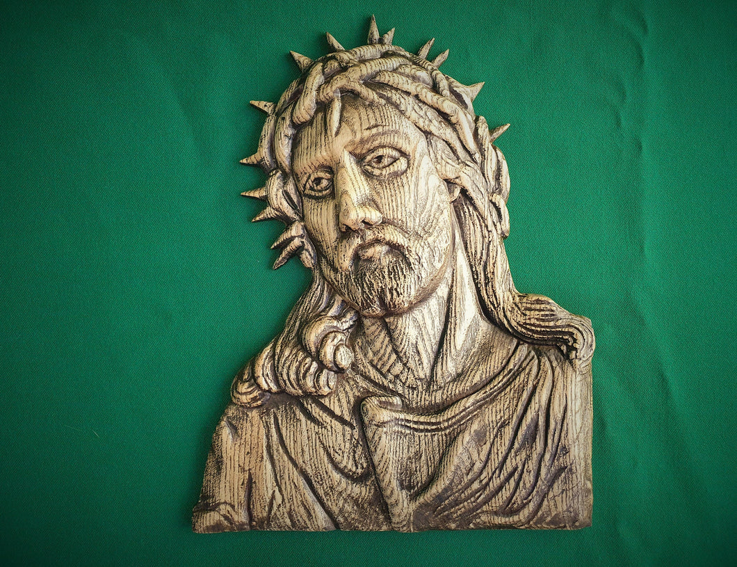 Jesus in a wreath,  wall hanging religion panno, home altar catholic