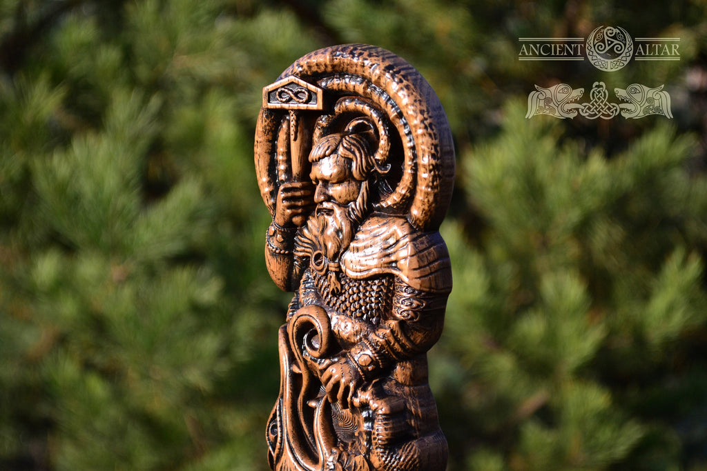 Thor statue, Ragnarok, Mjollnir, norse gods, wood carving altar heathen asatru viking god and goddes sculpture wooden scandinavian pantheon