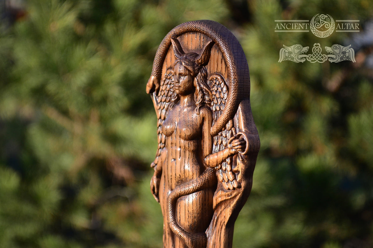 Large Lilith statue, Lilith carved of wood, Inanna, Pagan paganism God Altar sculpture, Ishtar, Wicca, Feminine Wisdom, Lilith altar