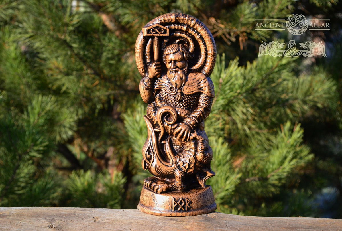 Thor statue, Ragnarok, Mjollnir, norse gods, wood carving altar heathen asatru viking god and goddes sculpture wooden scandinavian pantheon