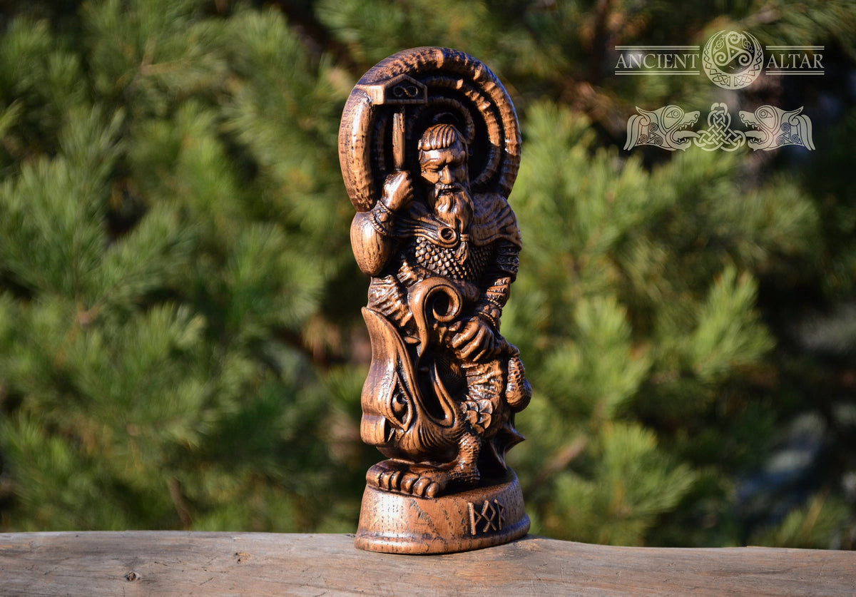 Thor statue, Ragnarok, Mjollnir, norse gods, wood carving altar heathen asatru viking god and goddes sculpture wooden scandinavian pantheon