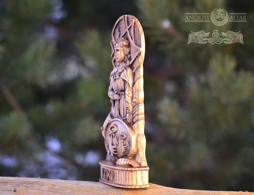 Frigg statue, Friga, Frigga, Norse gods, God Altar sculpture,  asatru viking god and goddes sculpture wooden scandinavian pantheon