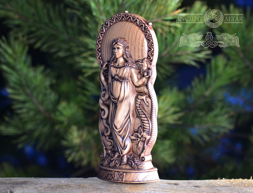 Gaia, Wiccan Goddess statue,  Nature, witch, druid, Ancient, Mythology, wicca, Greek, altar,mother earth