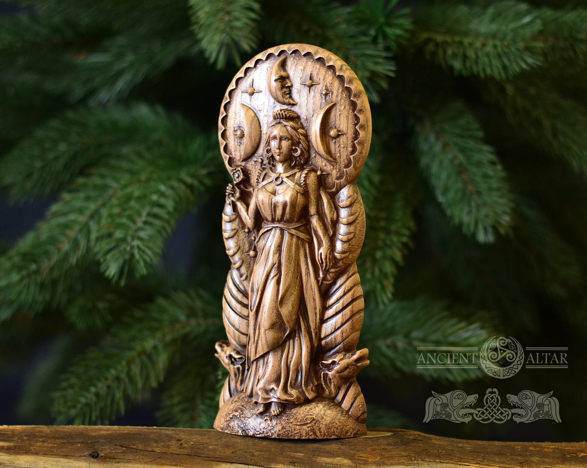 Moon goddess, Aradia, Lunar goddess, Selene Wicca Goddess, Luna Norse Goddess,  celtic, pagan, wiccan, wicca, altar, druid, witches